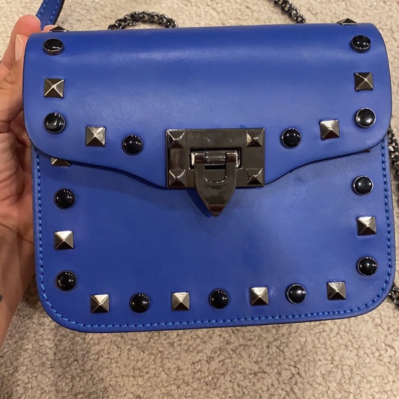 Blue studded crossbody handbag - Picture 2 of 5
